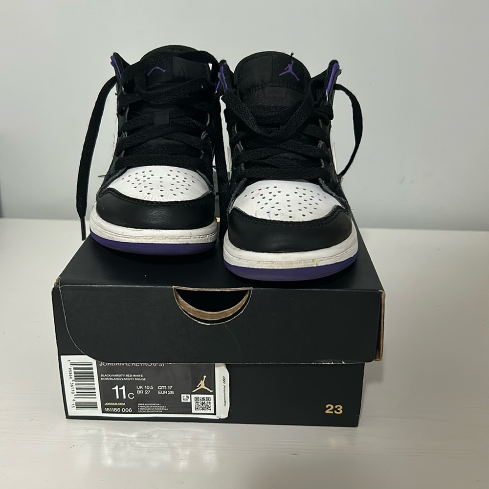 Jordan 1 mid 11c black purple white no box